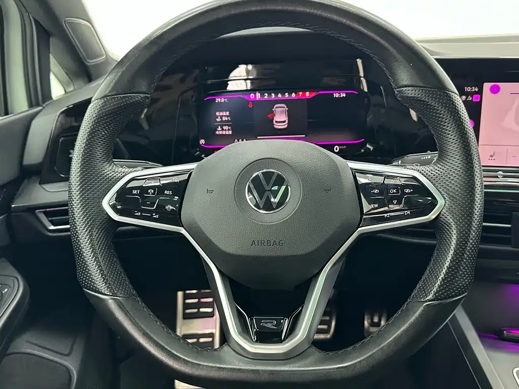 Volkswagen Golf — миниатюра 11