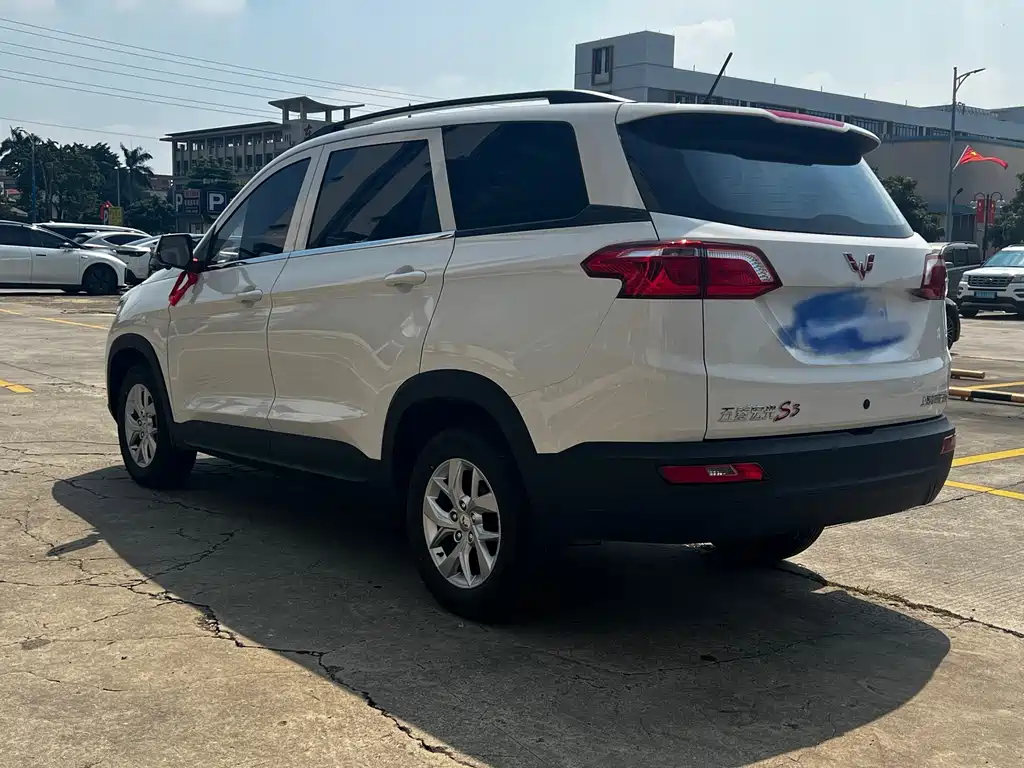 Wuling Hongguang S3 — миниатюра 4