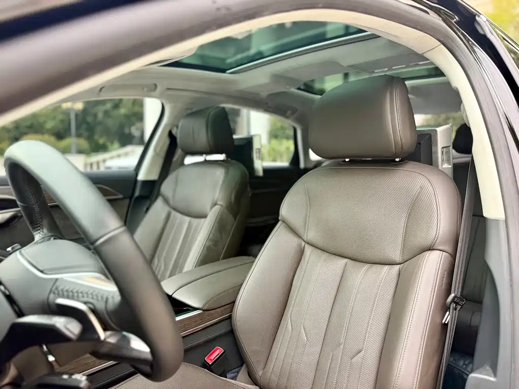 Audi A8 — миниатюра 8