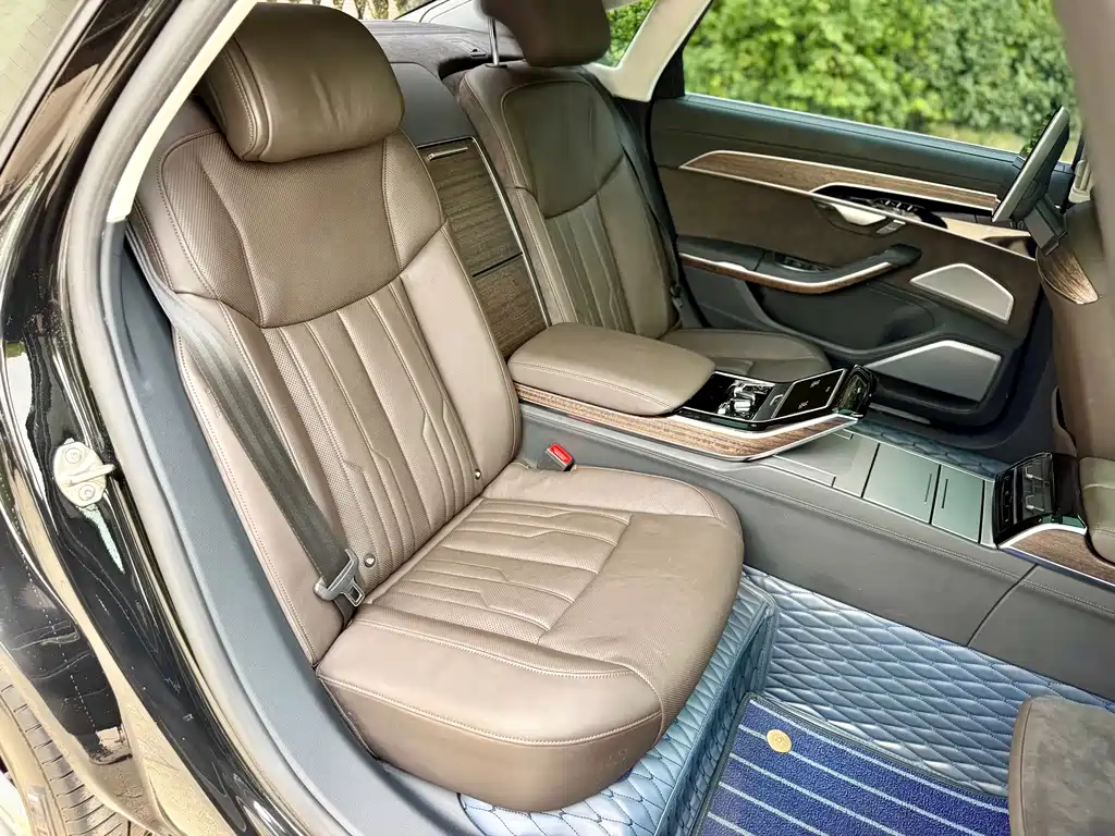 Audi A8 — миниатюра 20