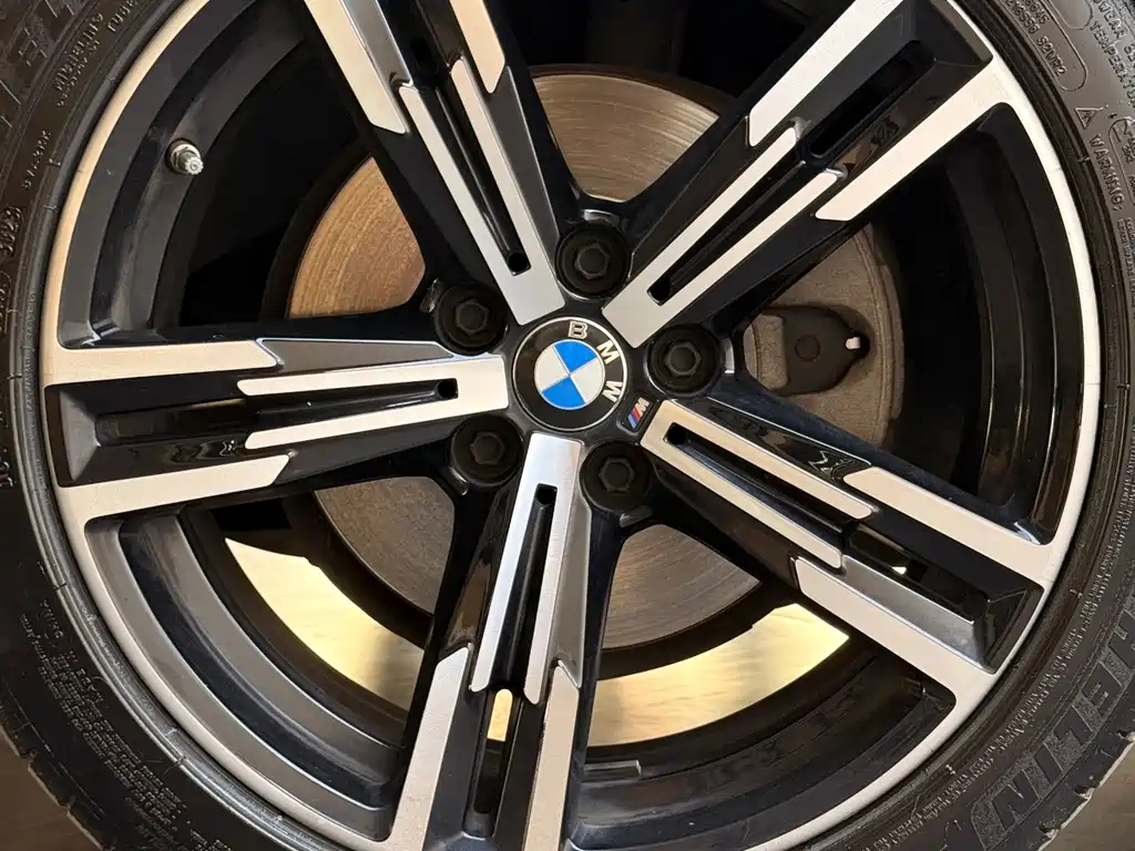 BMW 3 Series — миниатюра 8