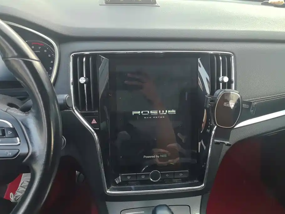 Roewe RX5 — миниатюра 13