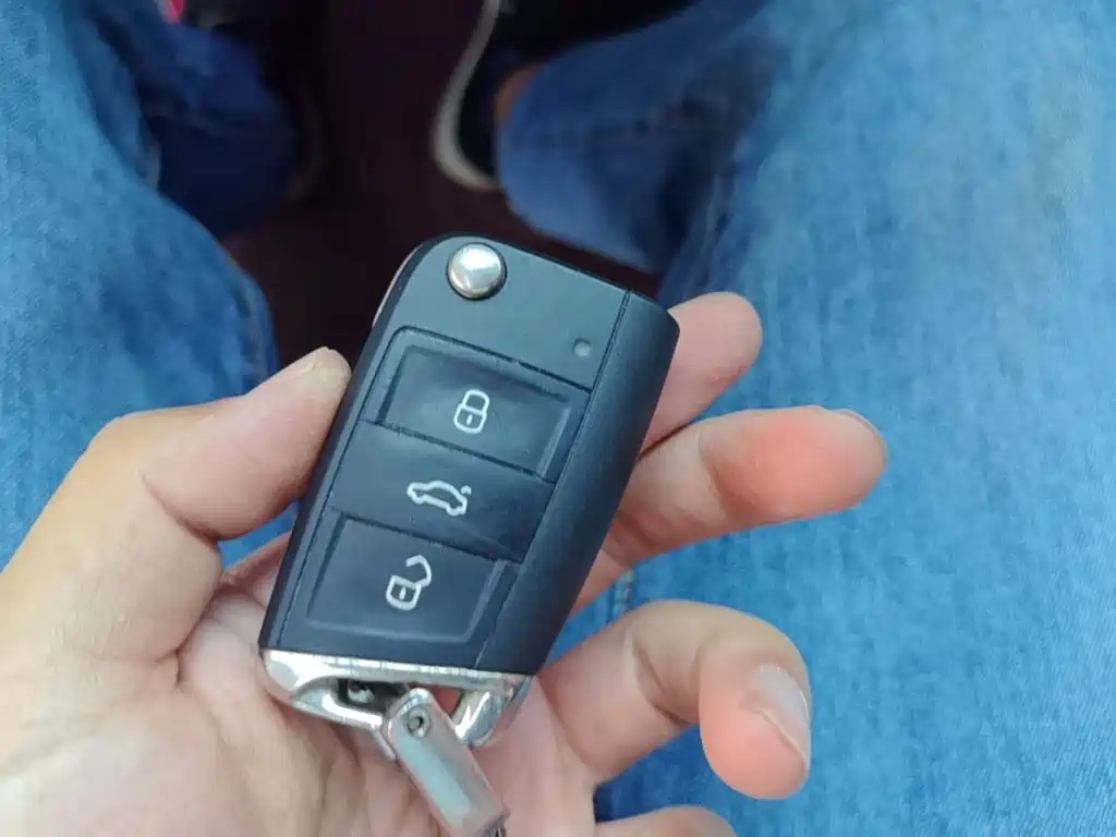 Volkswagen X — миниатюра 9