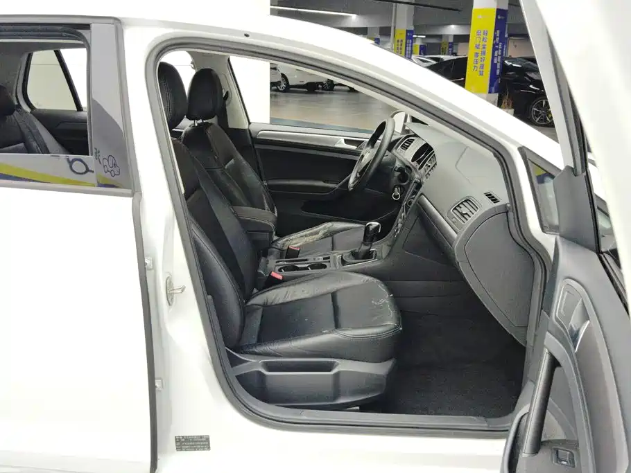 Volkswagen Golf — миниатюра 8