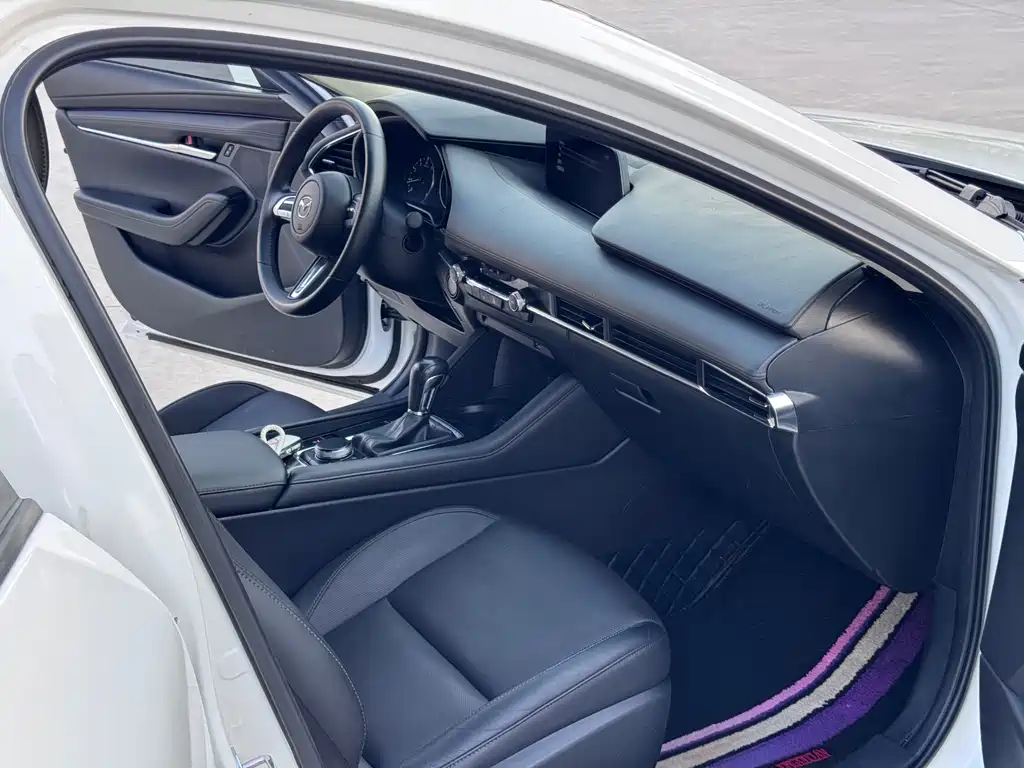 Mazda 3 Axela — миниатюра 4
