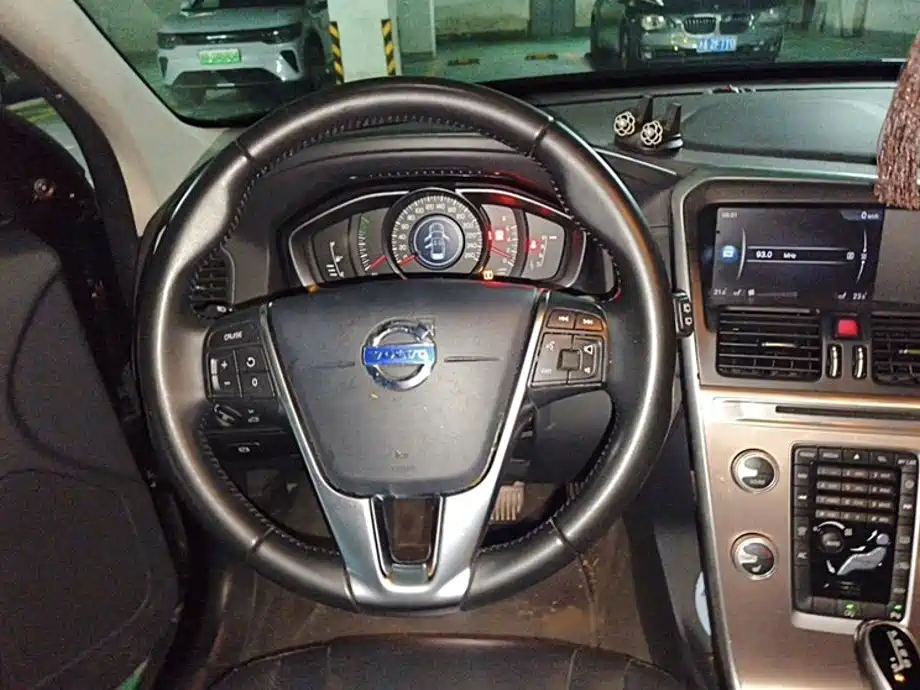 Volvo XC60 — миниатюра 14