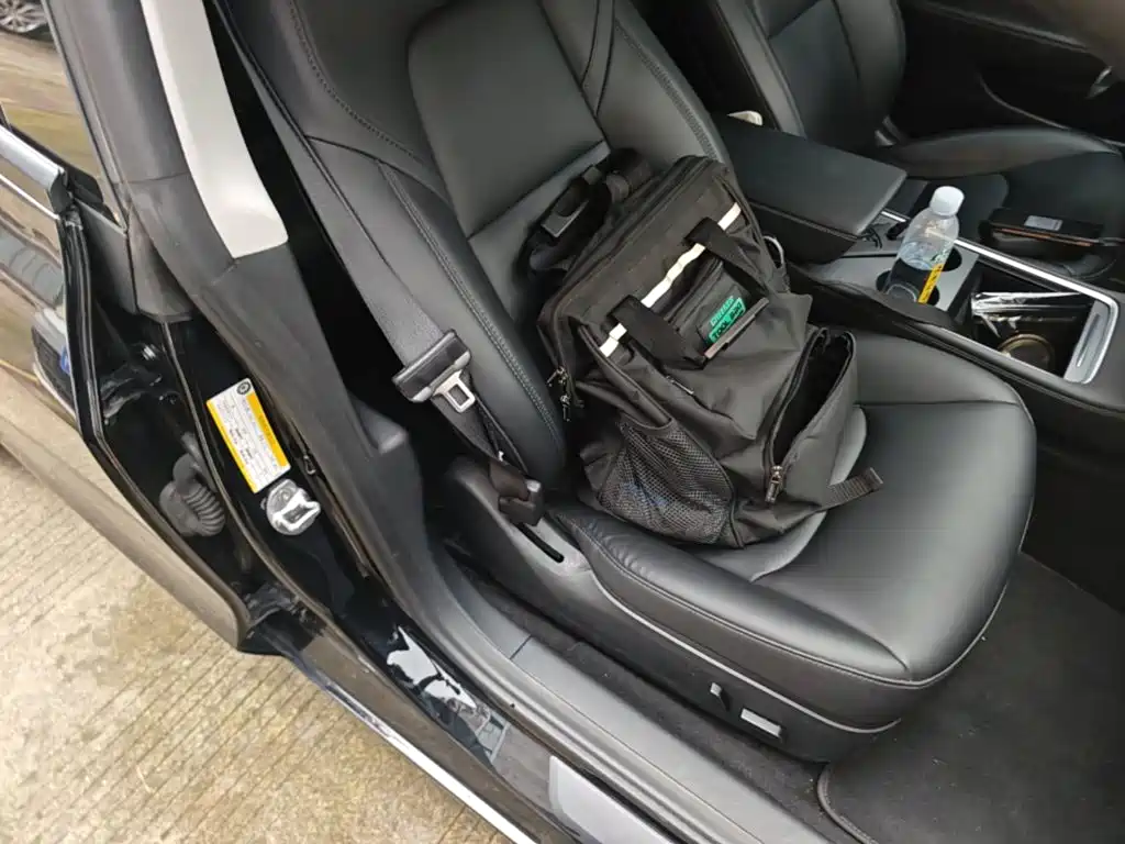 Tesla Model 3 — миниатюра 25