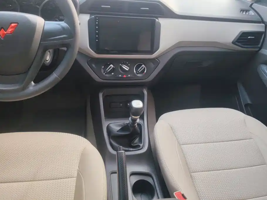 Wuling Hongguang — миниатюра 16