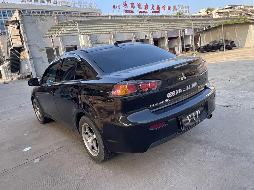 Mitsubishi Lancer EX — миниатюра 6