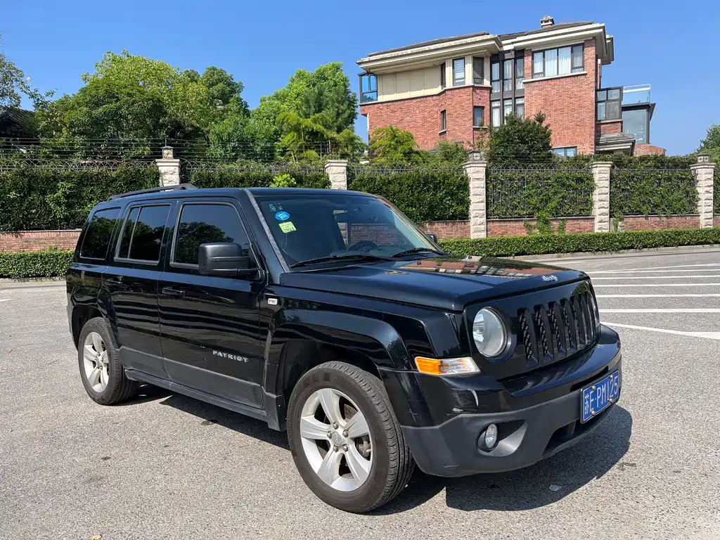 Jeep Patriot — миниатюра 3