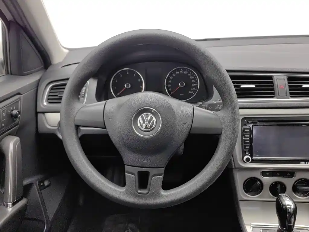 Volkswagen Lavida — миниатюра 11