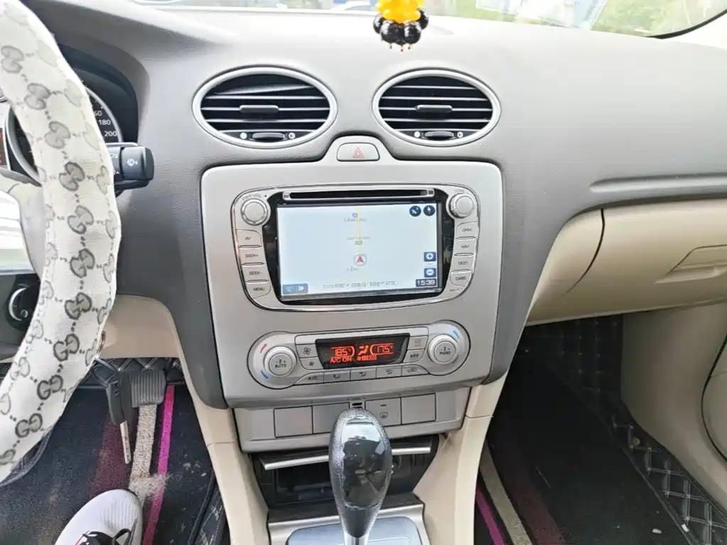 Ford Focus — миниатюра 13