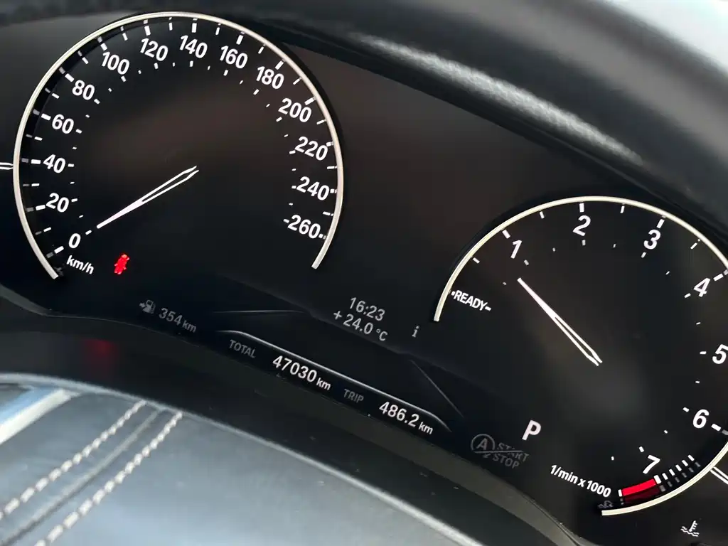 BMW 5 Series — миниатюра 16