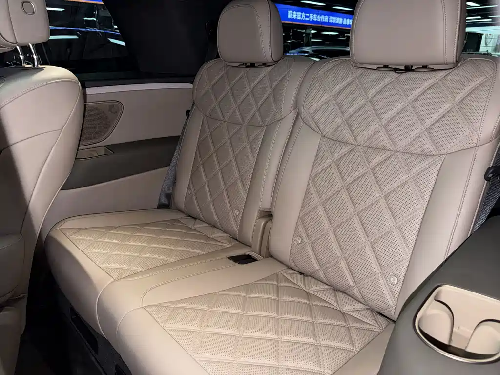 Li Auto Li L9 — миниатюра 10