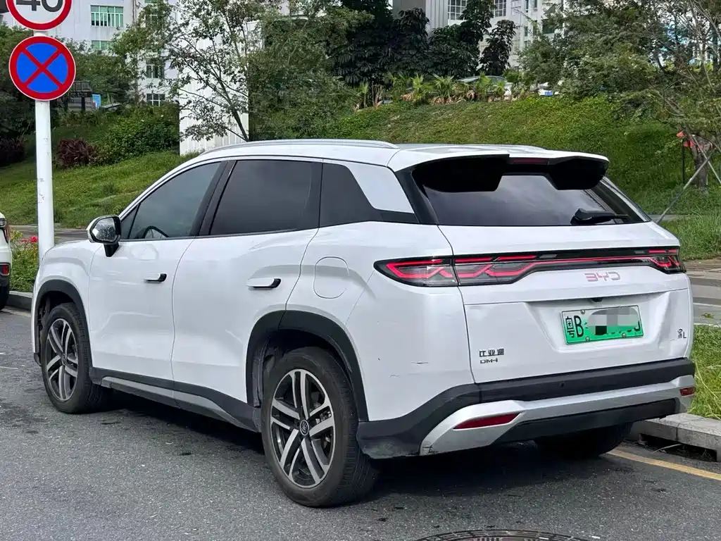 BYD L DM-i — миниатюра 5