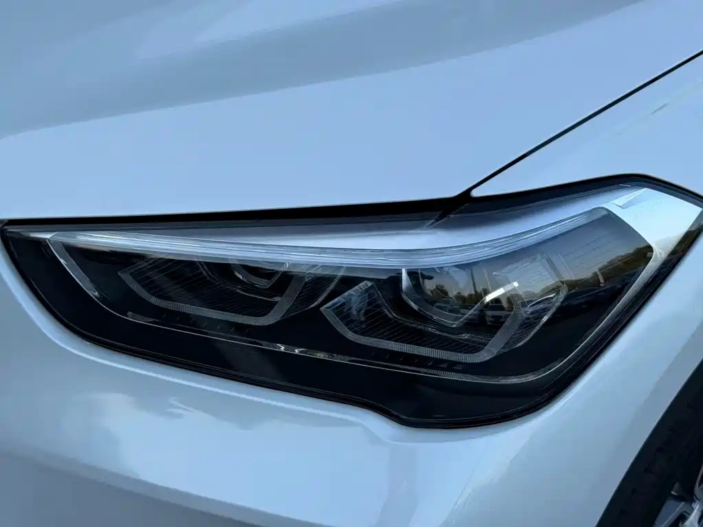 BMW X1 — миниатюра 13