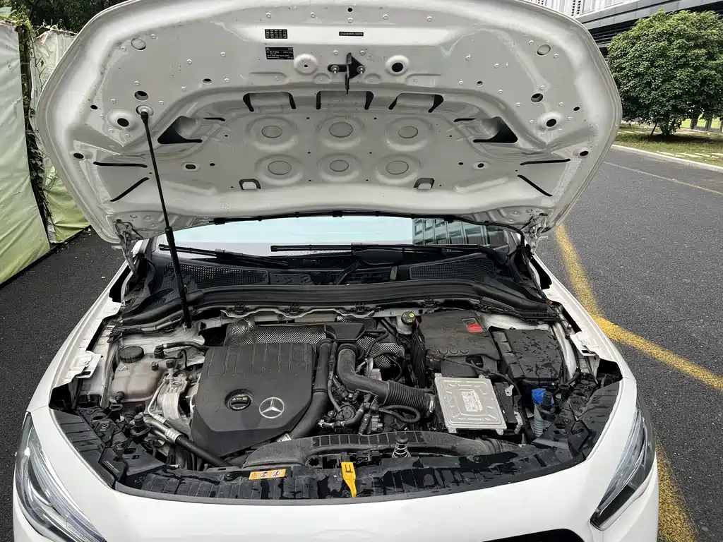 Mercedes-Benz GLA — миниатюра 6