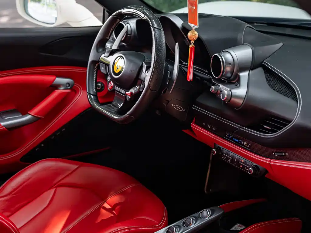 Ferrari F8 — миниатюра 18