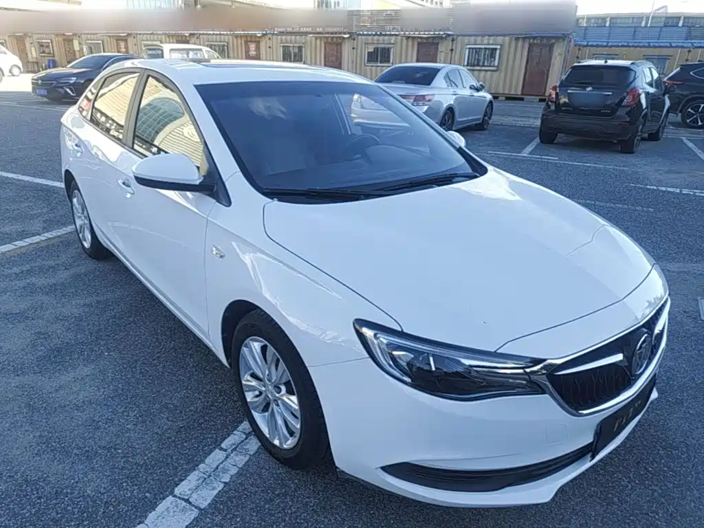 Buick Excelle — миниатюра 4