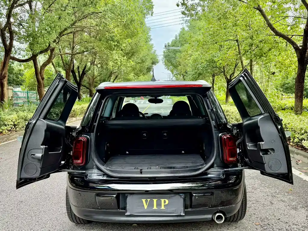 MINI Mini Clubman — миниатюра 6