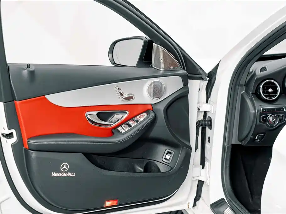 Mercedes-Benz C-Class — миниатюра 15