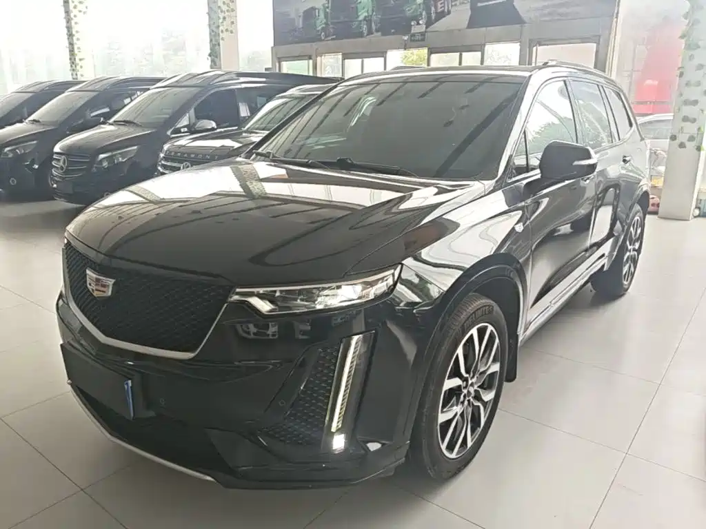 Cadillac XT6 2022 2.0T мест Luxury