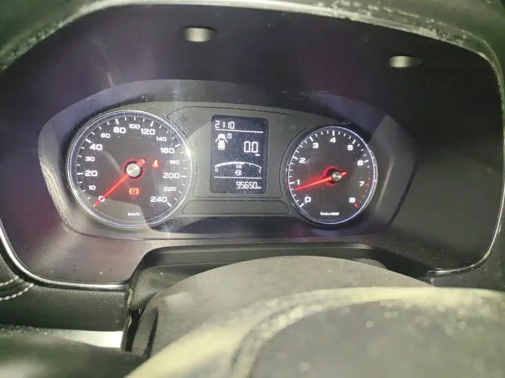 Roewe RX5 — миниатюра 9