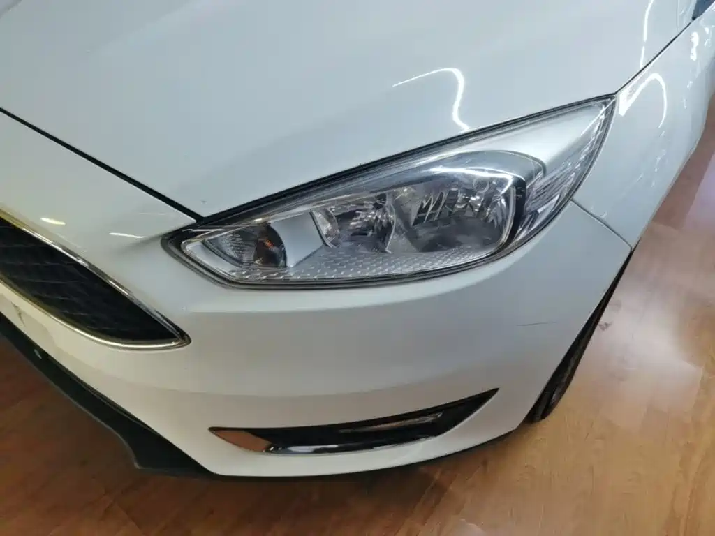 Ford Focus — миниатюра 24