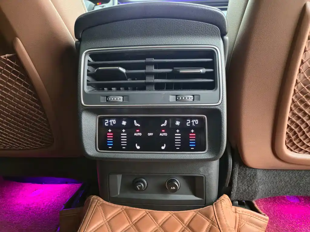 Audi Q7 — миниатюра 19