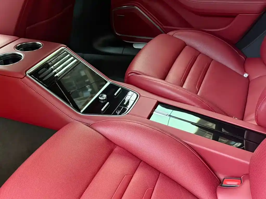 Porsche Panamera — миниатюра 12