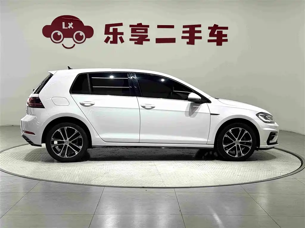 Volkswagen Golf — миниатюра 6