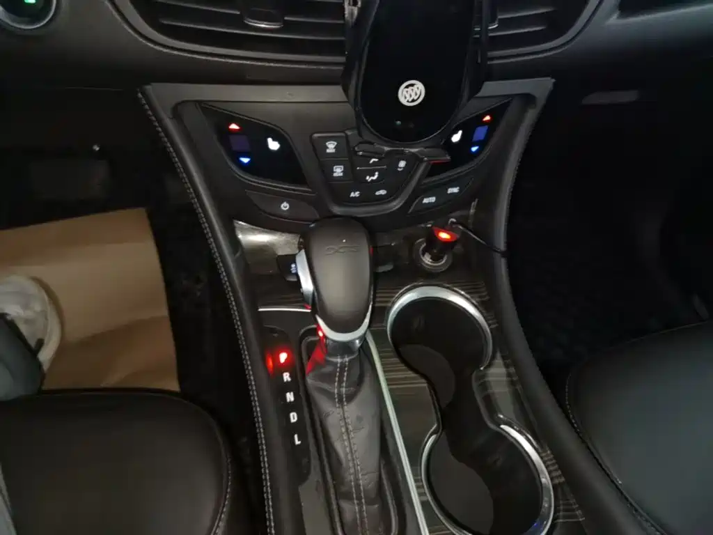 Buick Envision Plus — миниатюра 14