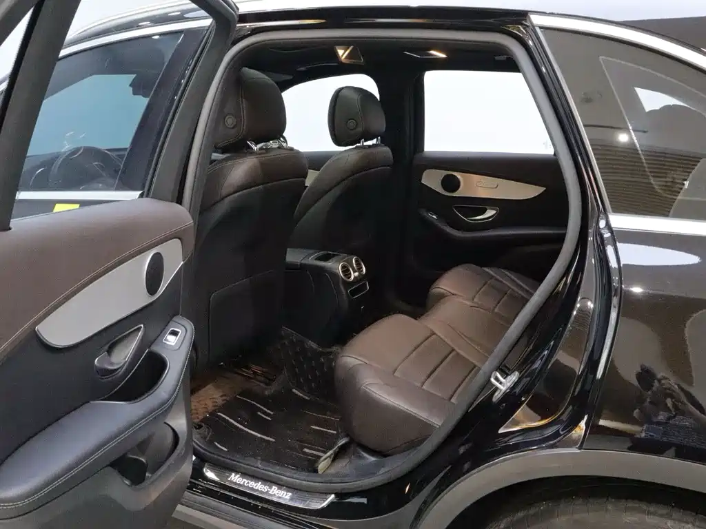 Mercedes-Benz GLC — миниатюра 12