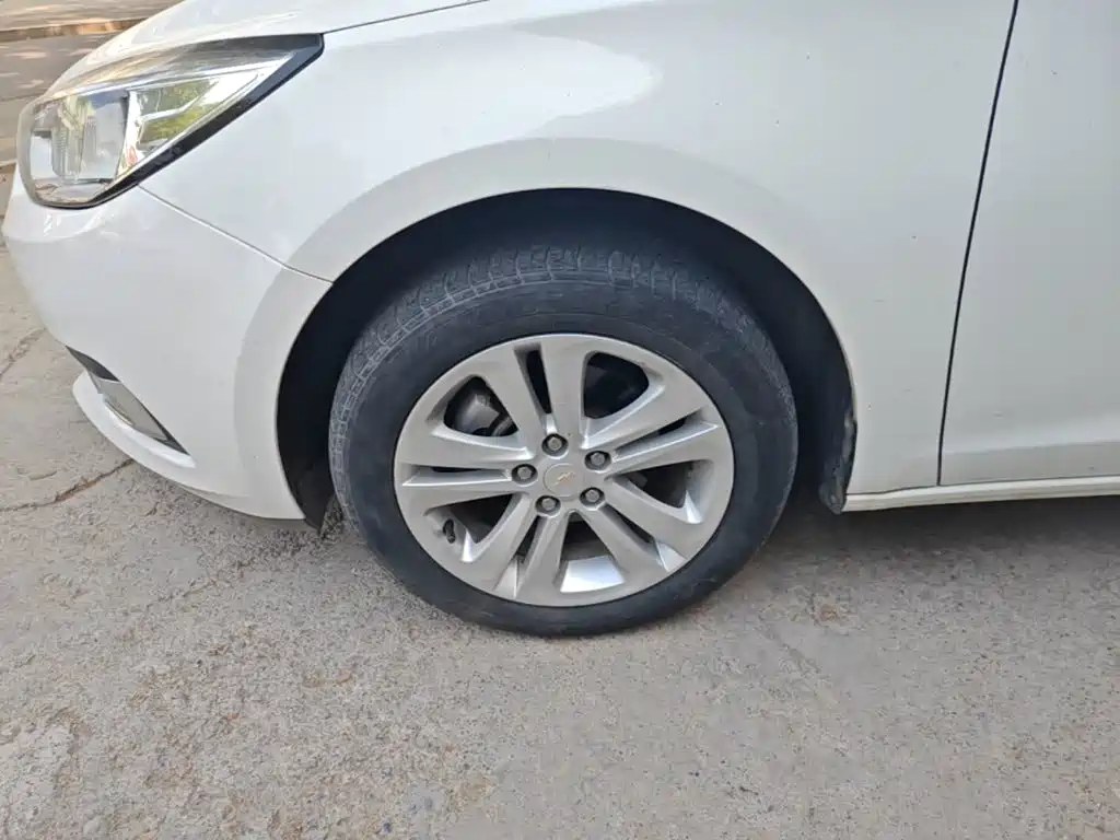 Chevrolet Cruze — миниатюра 23