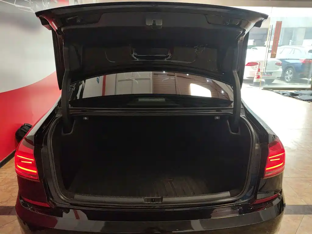Volkswagen Passat — миниатюра 15