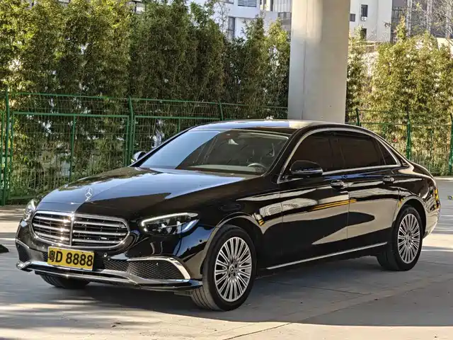MERCEDES-BENZ E CLASS