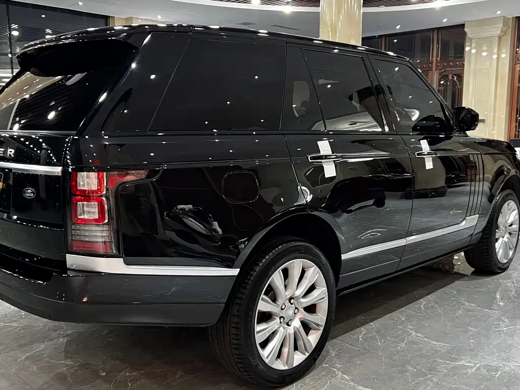 Land Rover Range Rover — миниатюра 4