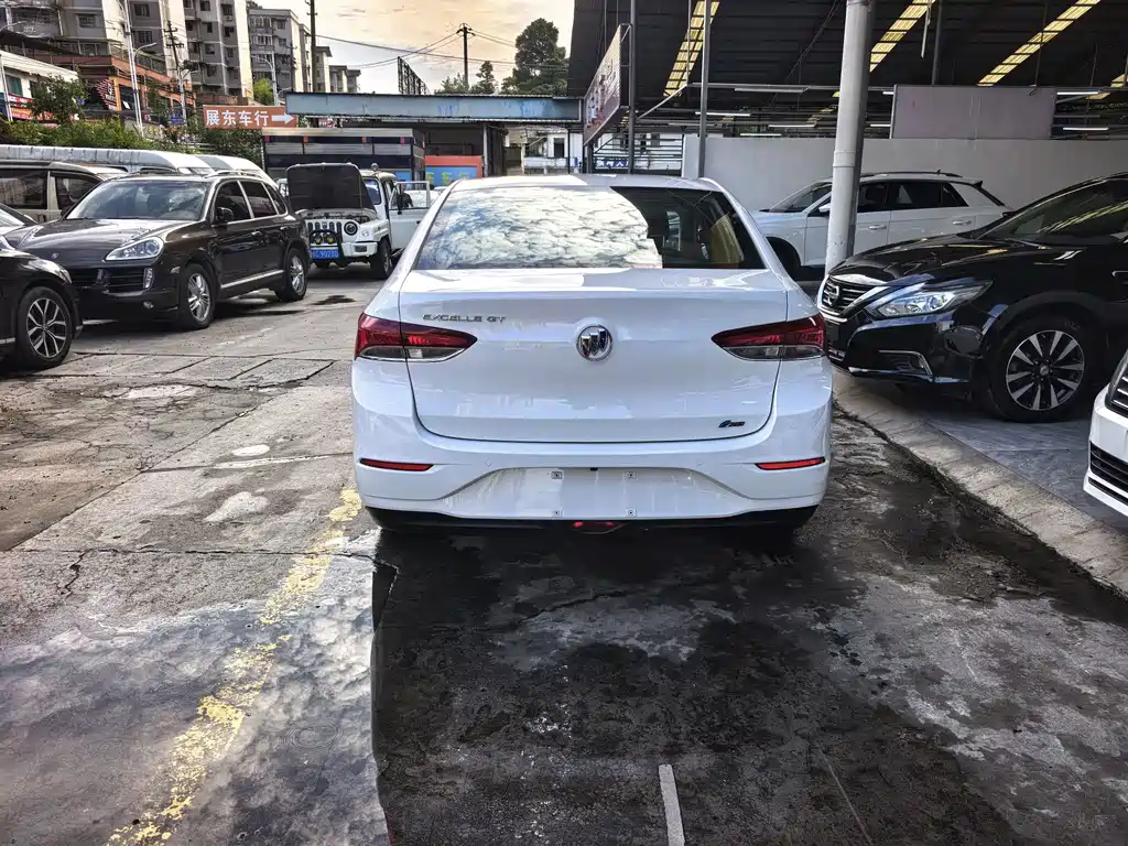 Buick Excelle — миниатюра 5