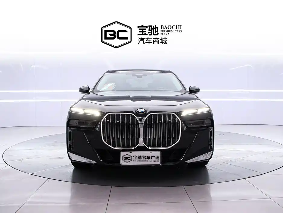 BMW 7 Series — миниатюра 2