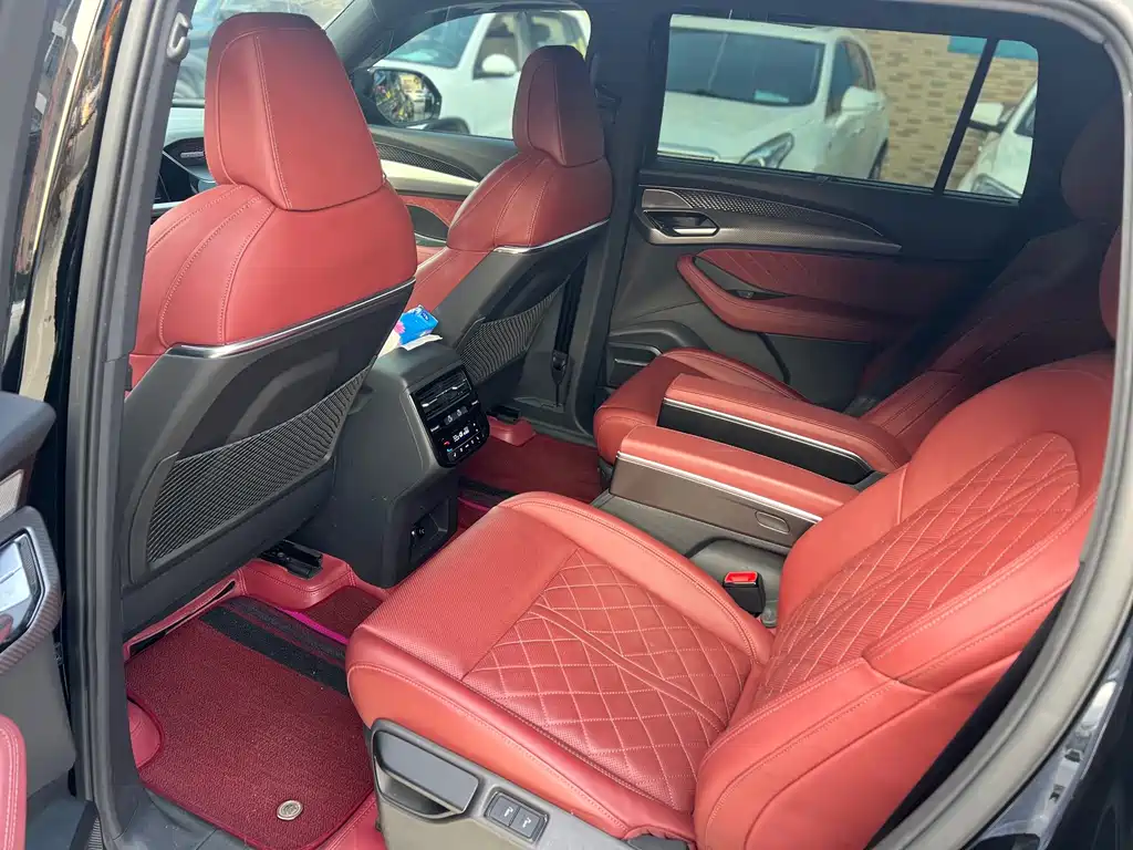 Audi Q6 — миниатюра 12