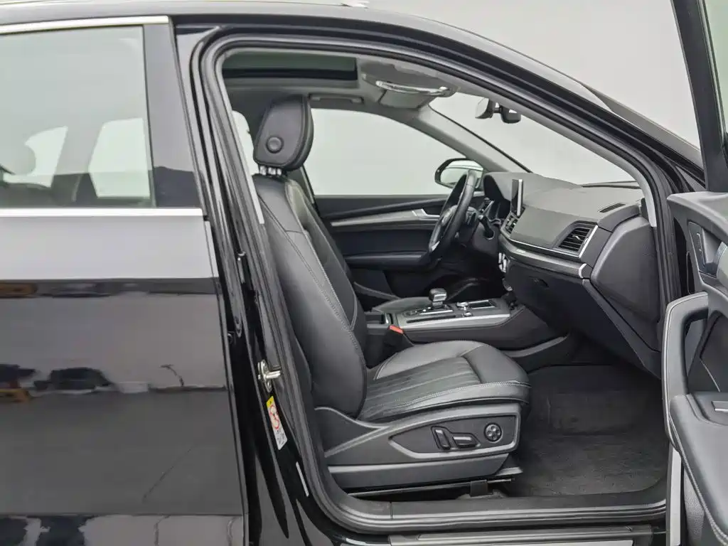 Audi Q5L — миниатюра 23