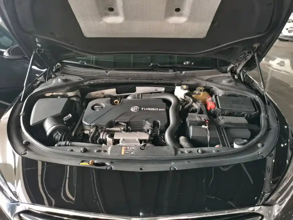 Buick LaCrosse — миниатюра 20