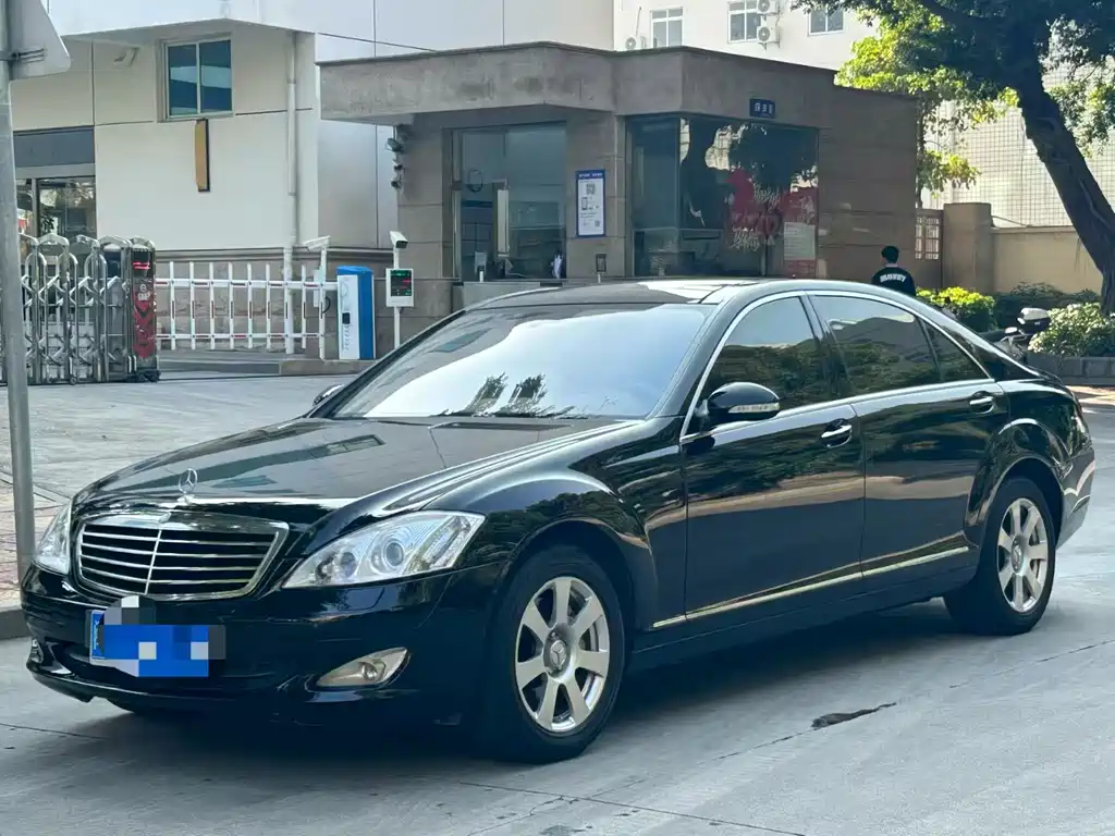 Mercedes-Benz S-Class 2006