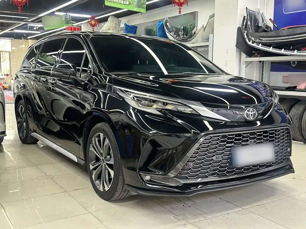 Toyota Granvia — миниатюра 23