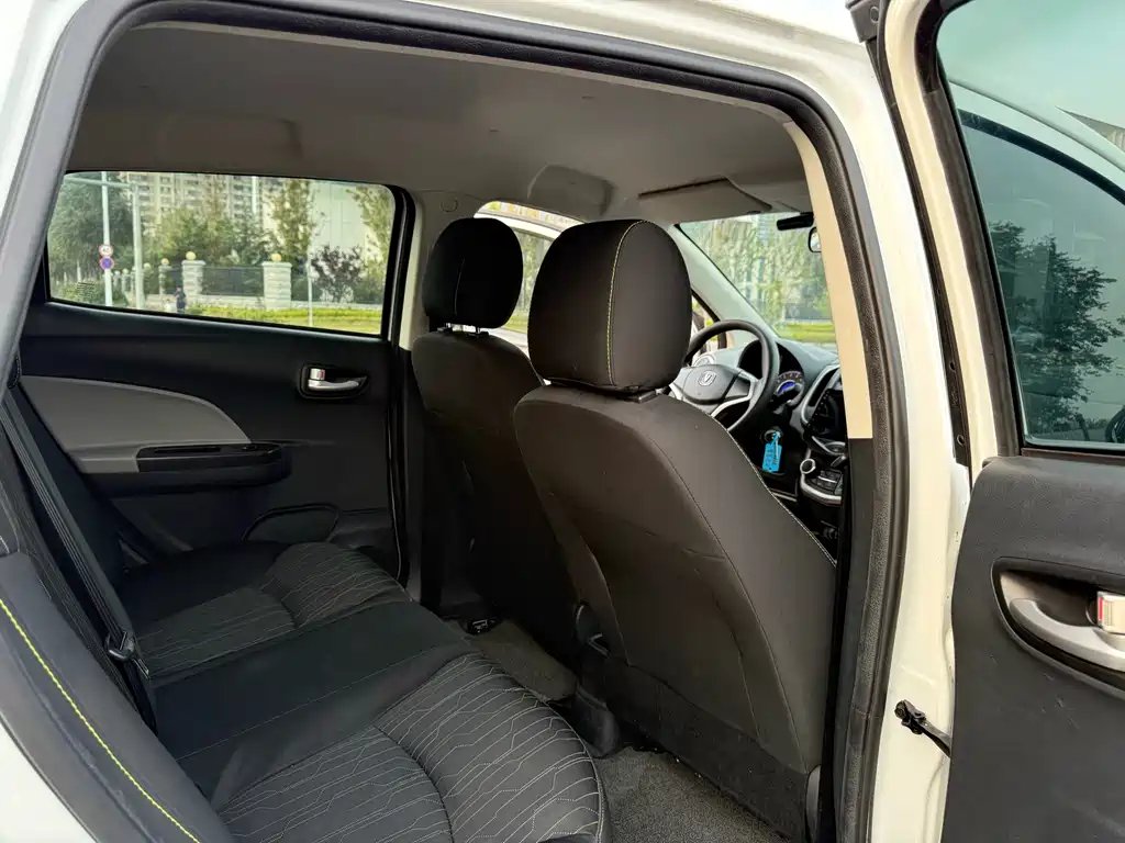 Changan Benben E-Star — миниатюра 10
