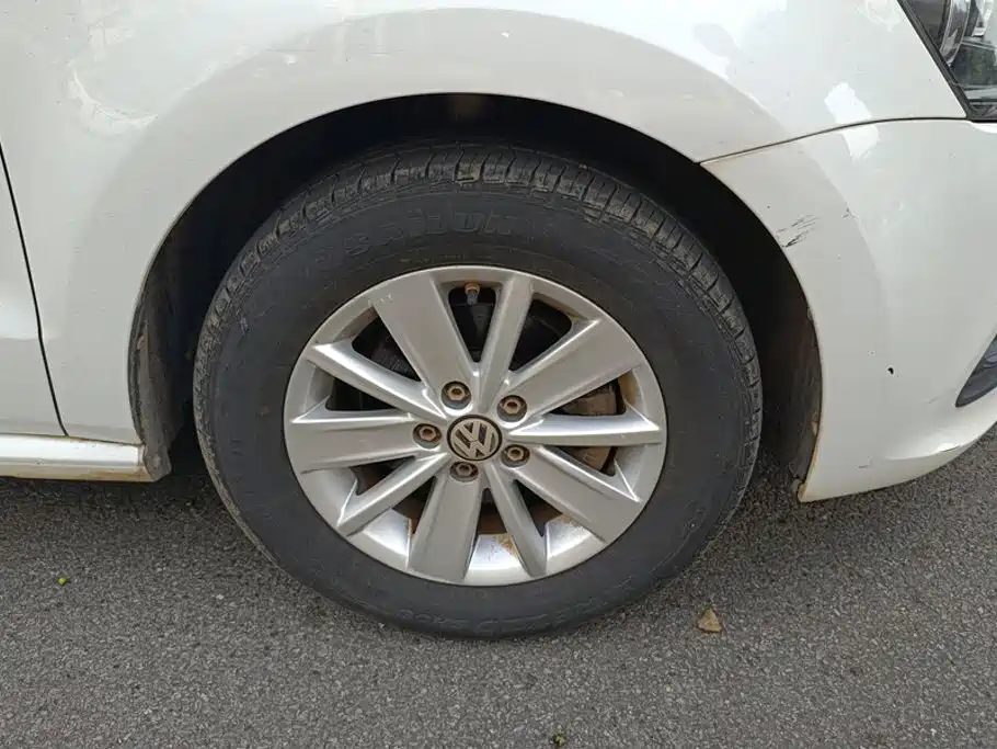 Volkswagen Polo — миниатюра 6