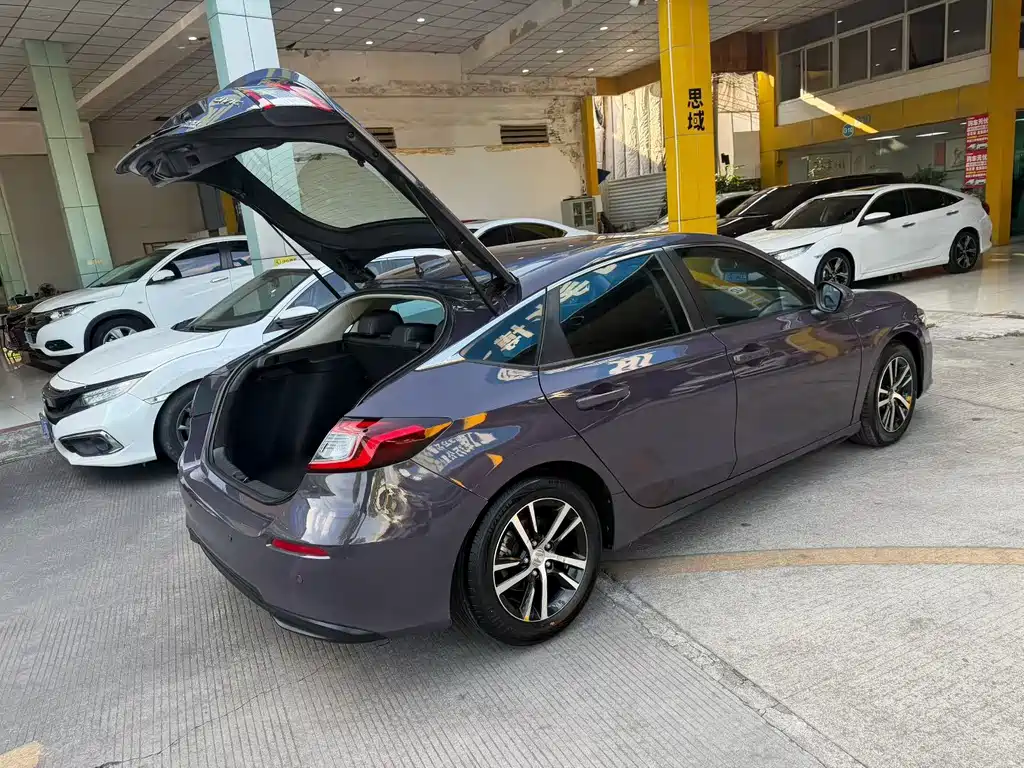 Honda Civic — миниатюра 10