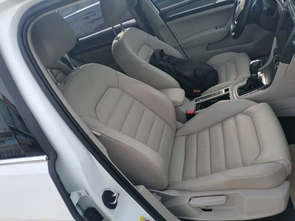 Volkswagen Golf — миниатюра 25