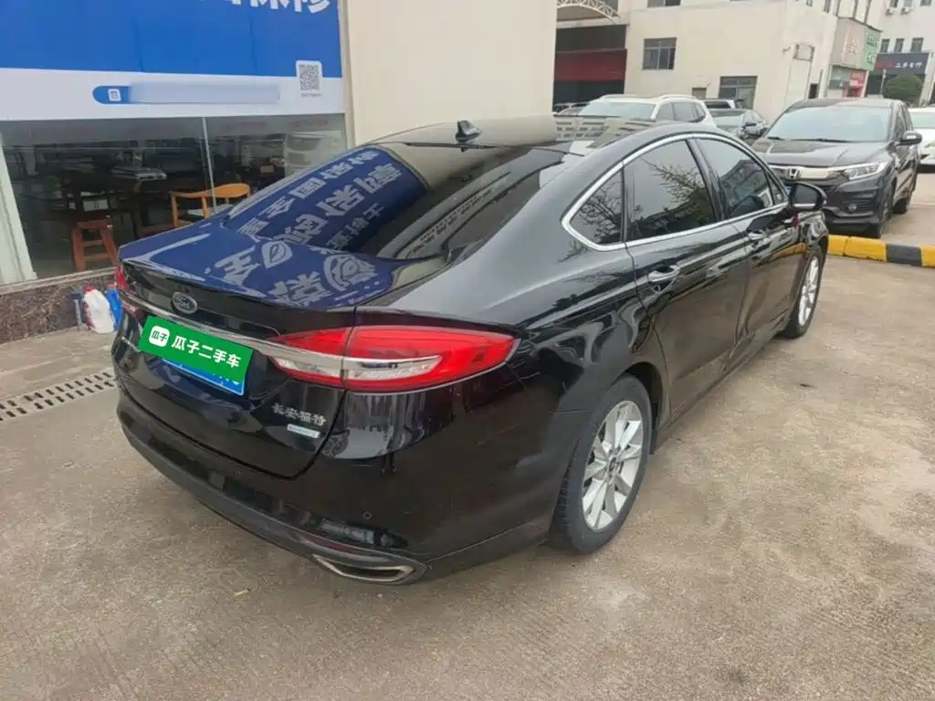 Ford Mondeo — миниатюра 7