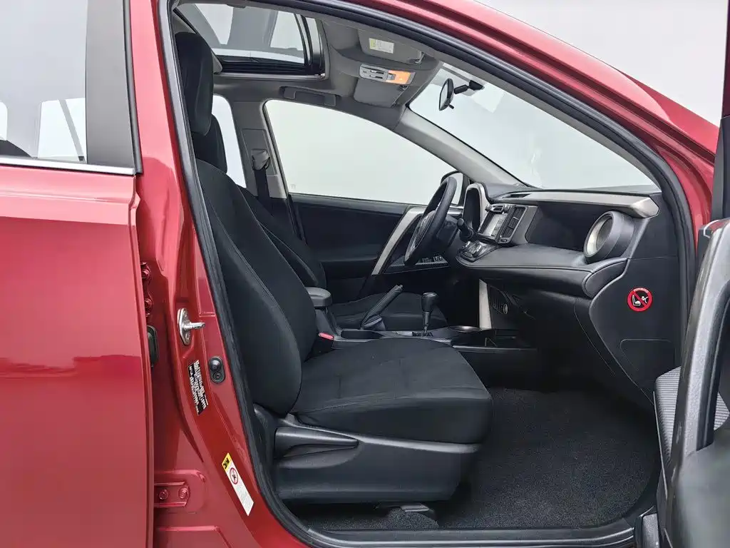 Toyota RAV4 — миниатюра 23